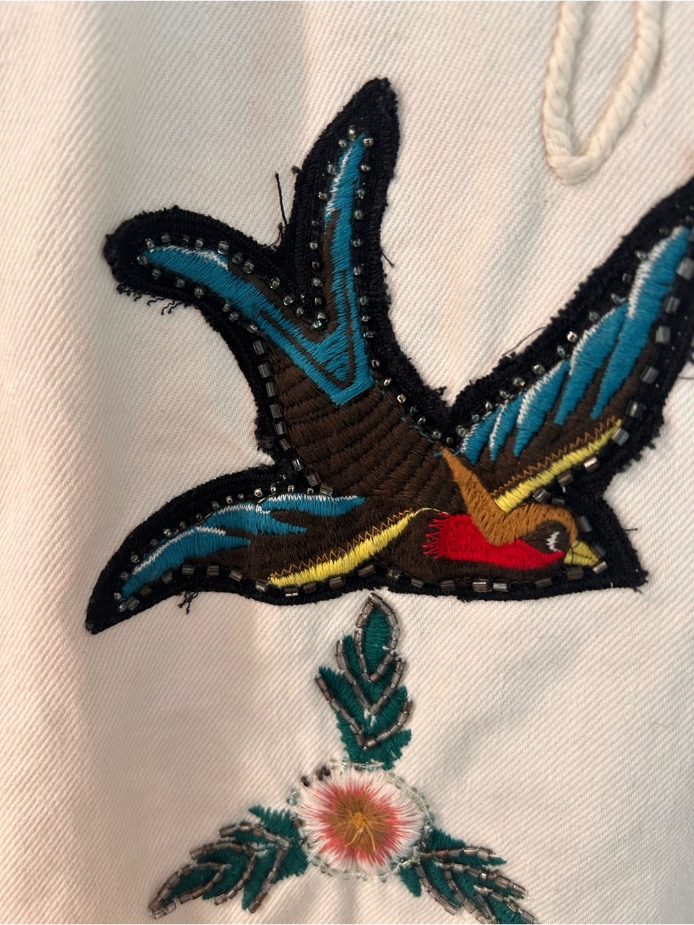 ZARA Embroidered White Denim Jacket with Bird & Floral Motif - Picture 6 of 10
